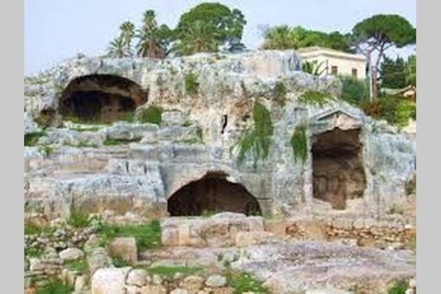 Domus 1333 Al Duomo Villa Siraküza Dış mekan fotoğraf